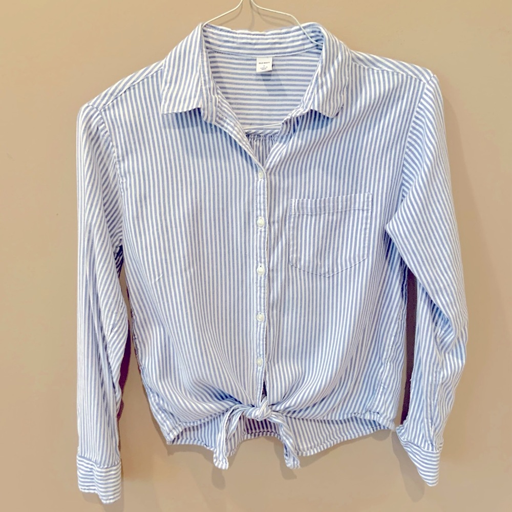 Old Navy Front tie Shirt